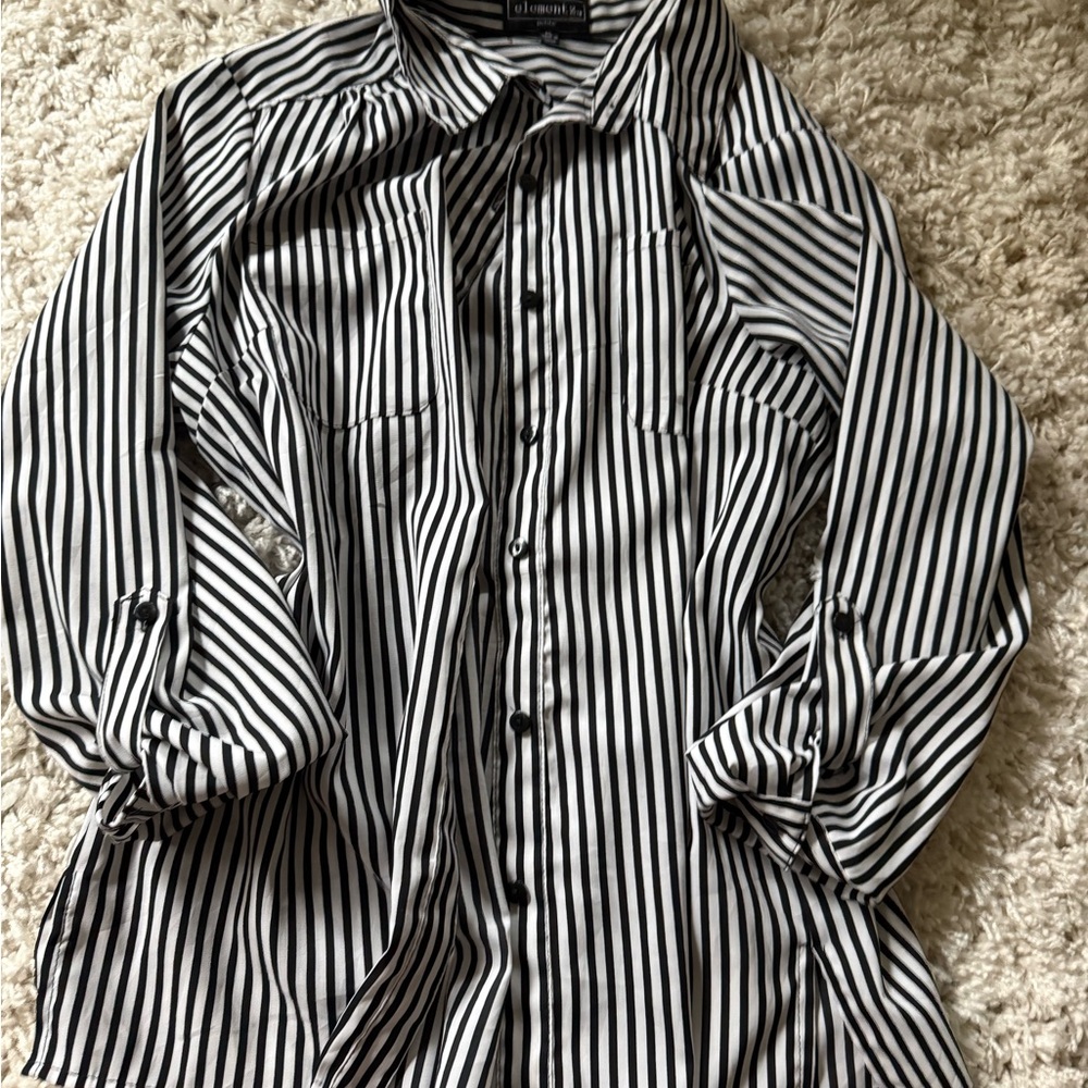 Claiborne Black and White Casual Button Down Shirt with Classic Pinstripe - Picture 4 of 6